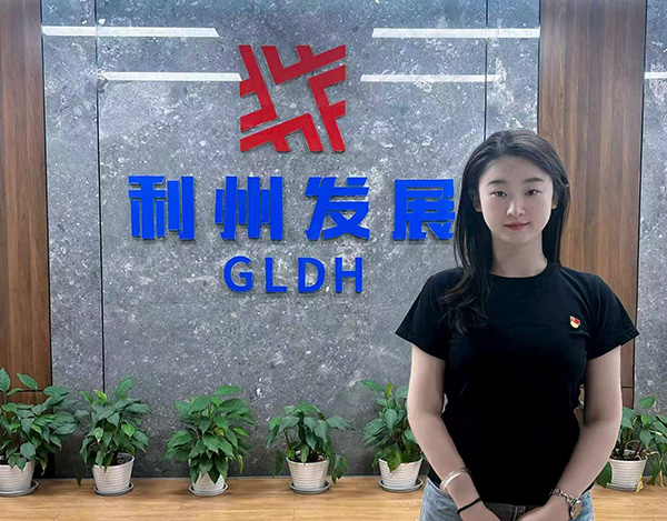 微光榜 平凡岗位上的璀璨星光（何丽媛）